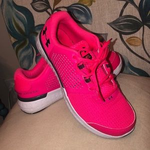 Under armour pink shoes